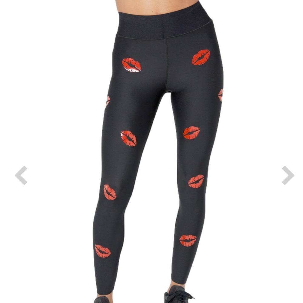NWOT ULTRACOR Make Out Leggings szLARGE